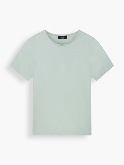 Jersey T-shirt in Mint Green. This stretchy tee comes in a relaxed fit with a slightly fitted bust and straight shoulder line, creating a more flattering silhouette, and you can wear comfortably all day. The delicate green hue flatters most skin tones. Wear it with neutral tailoring or tucked into straight-leg jeans.
